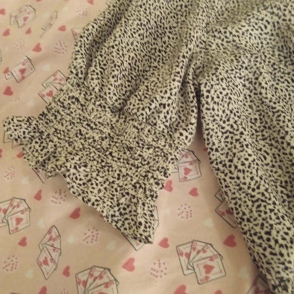 Sienna Sky Black and White Patterned Blouse  Pre-owned Good Condition Size Small - Picture 6 of 6